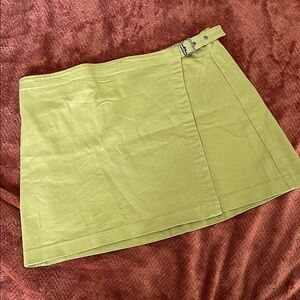 wild fable lime green mini skirt with buckle
